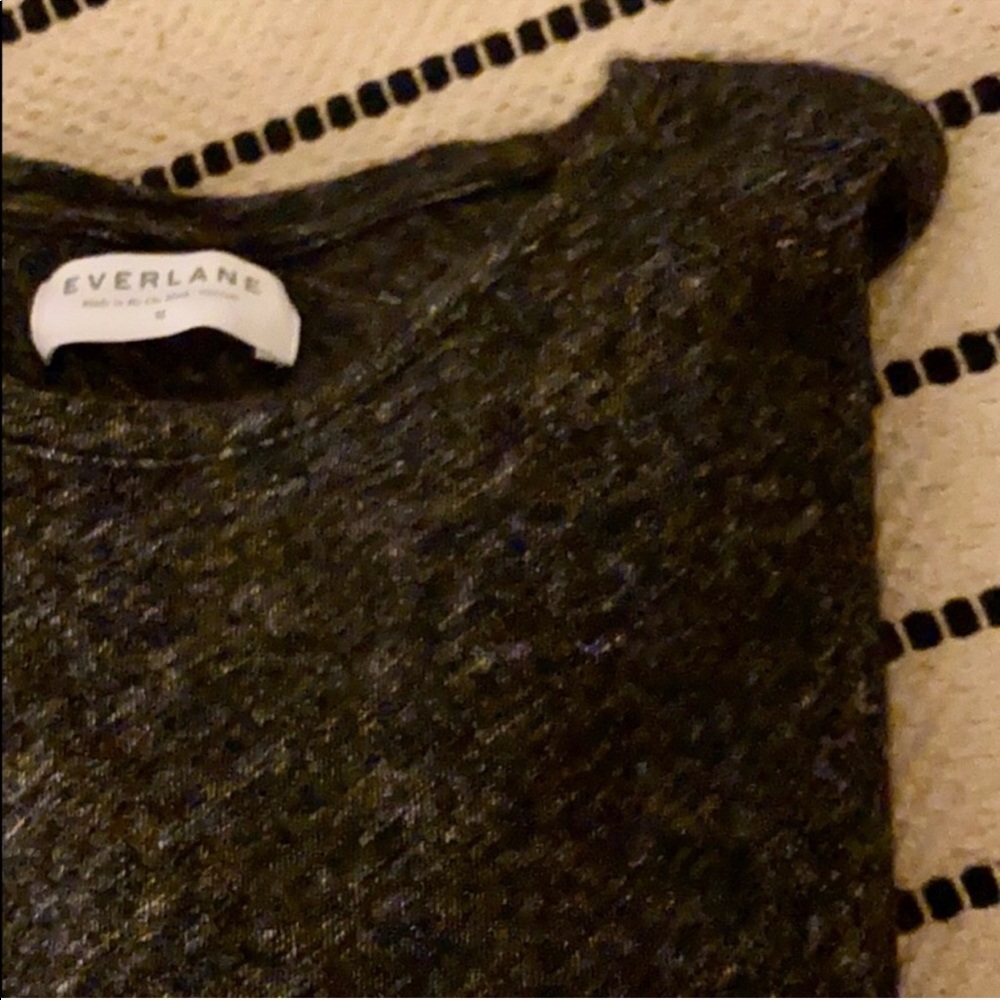 Everlane • Heather Gray Sweater Tee - Picture 8 of 8